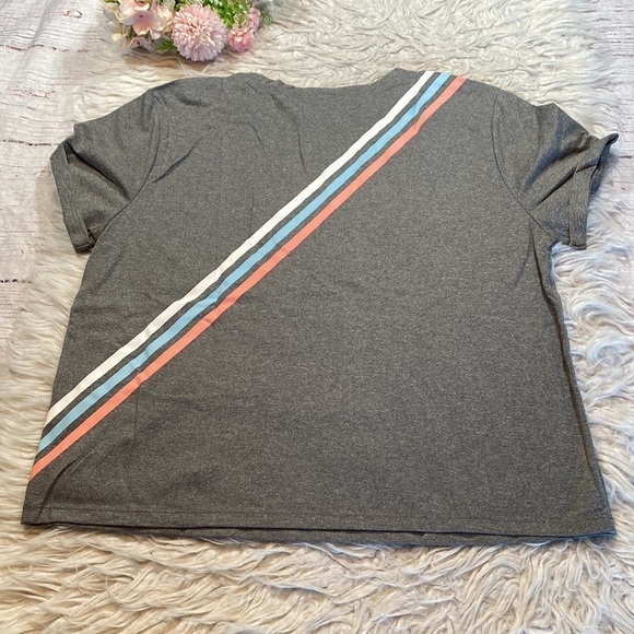 NWT Iris & Ink Topwear Heathered Grey Pocket Tee sz M - Picture 9 of 9